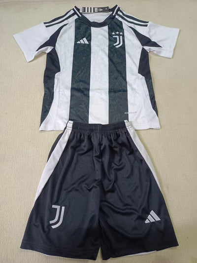 Juventus Casa 24/25 - Bambino (pantaloncini inclusi)